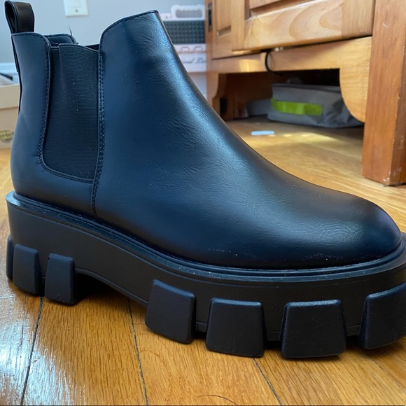 Nasty Gal Platform Combat Boots - Picture 5 of 5